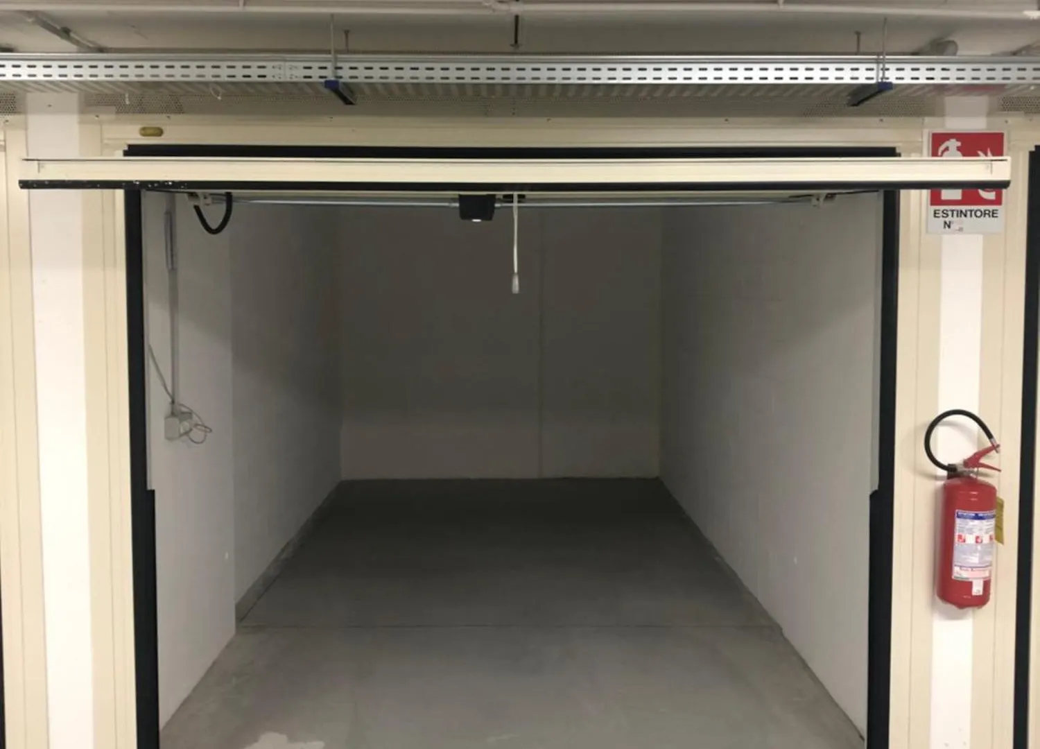 Exclusive Luxury Modern Apartment City Center With Private Garage Milano